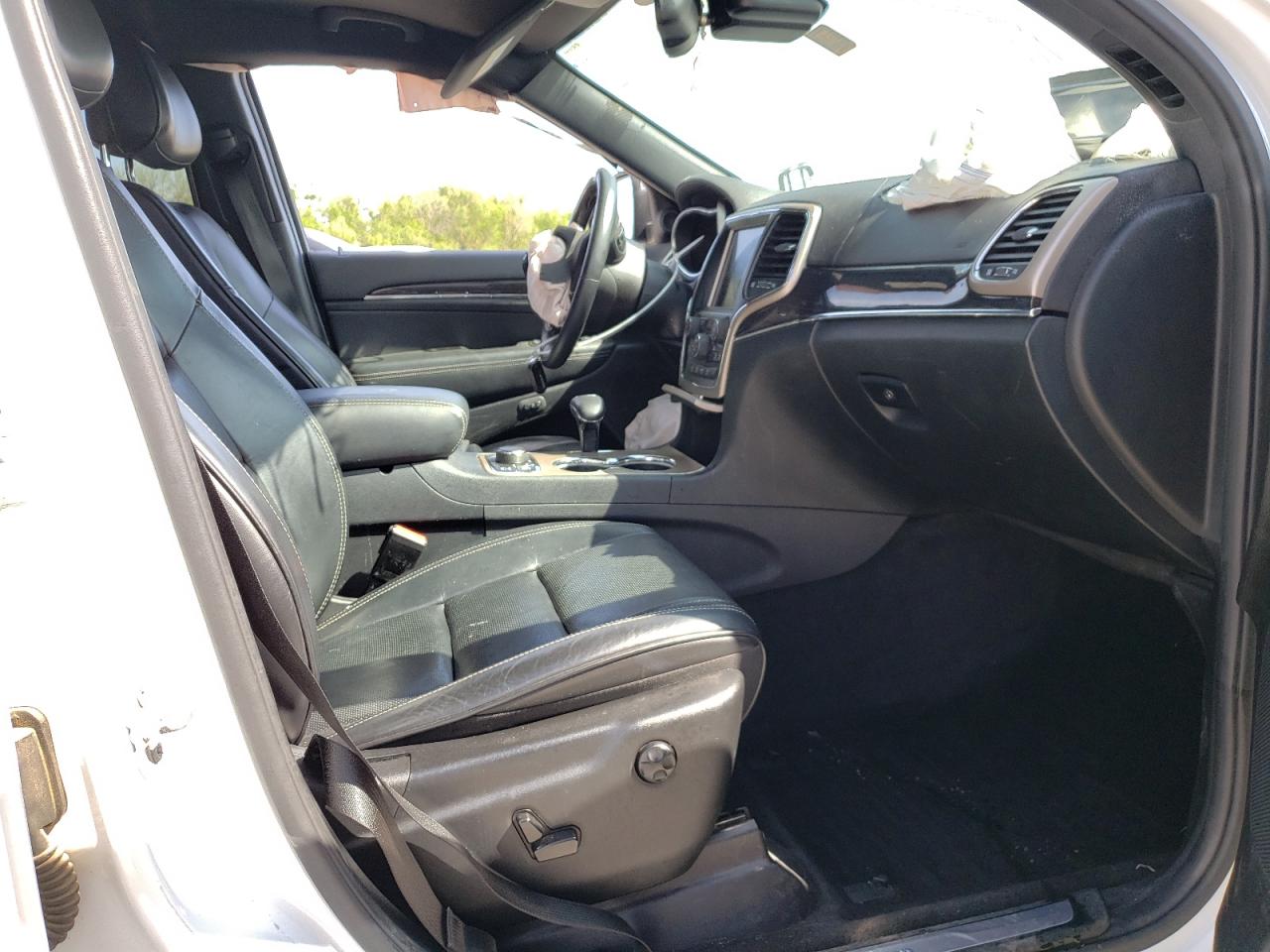 Photo 5 from auction – 2015 JEEP GRAND CHER with VIN 1C4RJFCG8FC667759