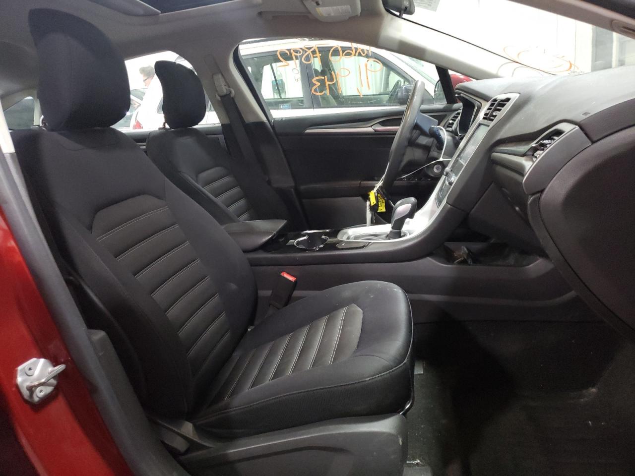 Photo 5 from auction – 2014 FORD FUSION SE with VIN 3FA6P0H71ER227511