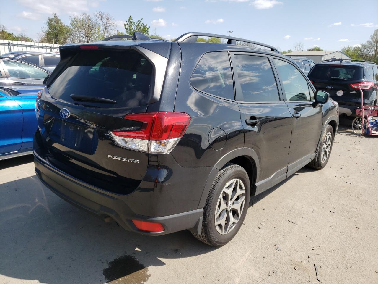 Photo 4 from auction – 2021 SUBARU FORESTER P with VIN JF2SKAFC0MH445874
