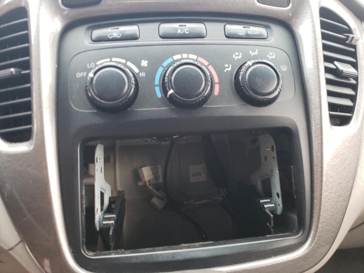 Photo 9 from auction – 2002 TOYOTA HIGHLANDER with VIN JTEGD21A020037540