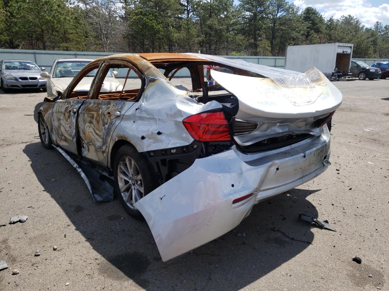 Photo 3 from auction – 2018 BMW 320 XI with VIN WBA8E5G56JNU46092