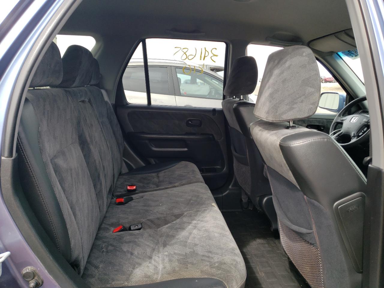 Photo 6 from auction – 2002 HONDA CR-V EX with VIN JHLRD78802C805015