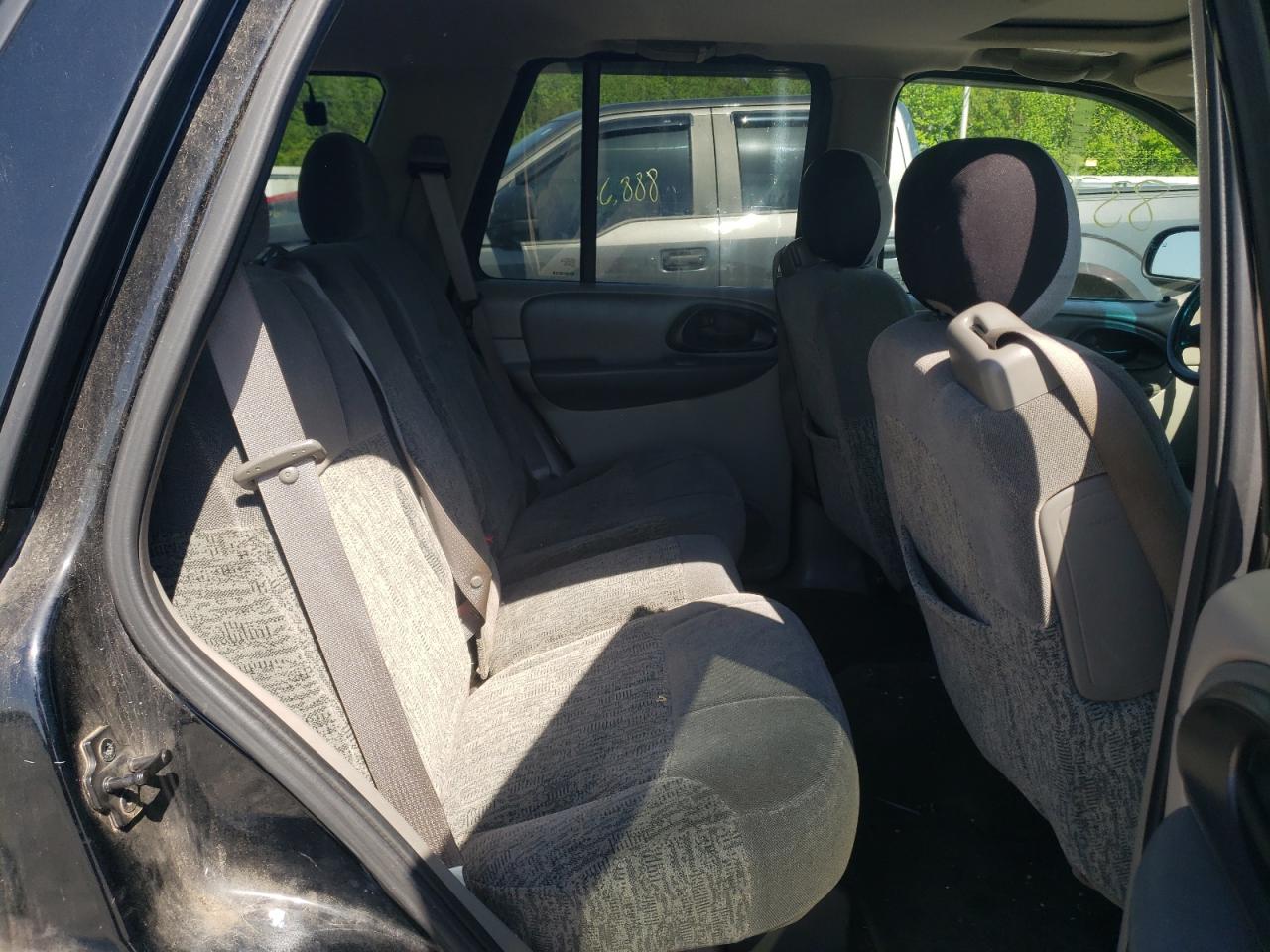 Photo 6 from auction – 2003 CHEVROLET TRAILBLAZE with VIN 1GNDT13S532112899