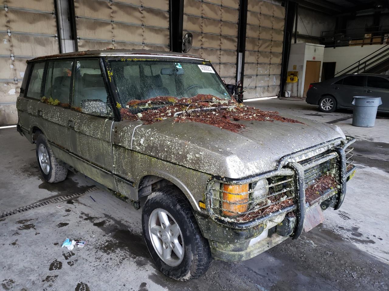 LAND ROVER RANGE ROVE 1995 with VIN SALHC134XSA653875 - Photo from auction