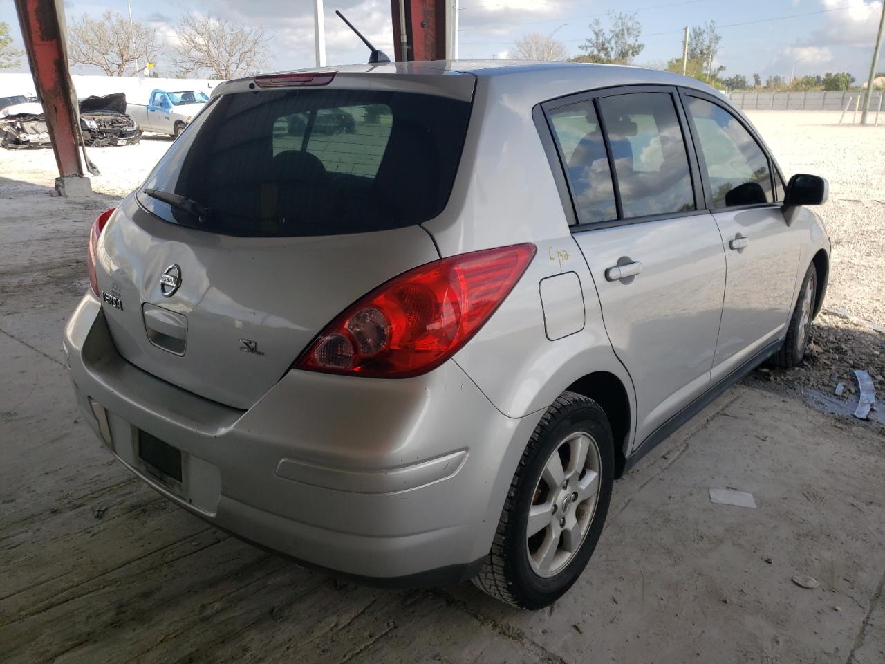Photo 4 from auction – 2009 NISSAN VERSA S with VIN 3N1BC13E29L405244