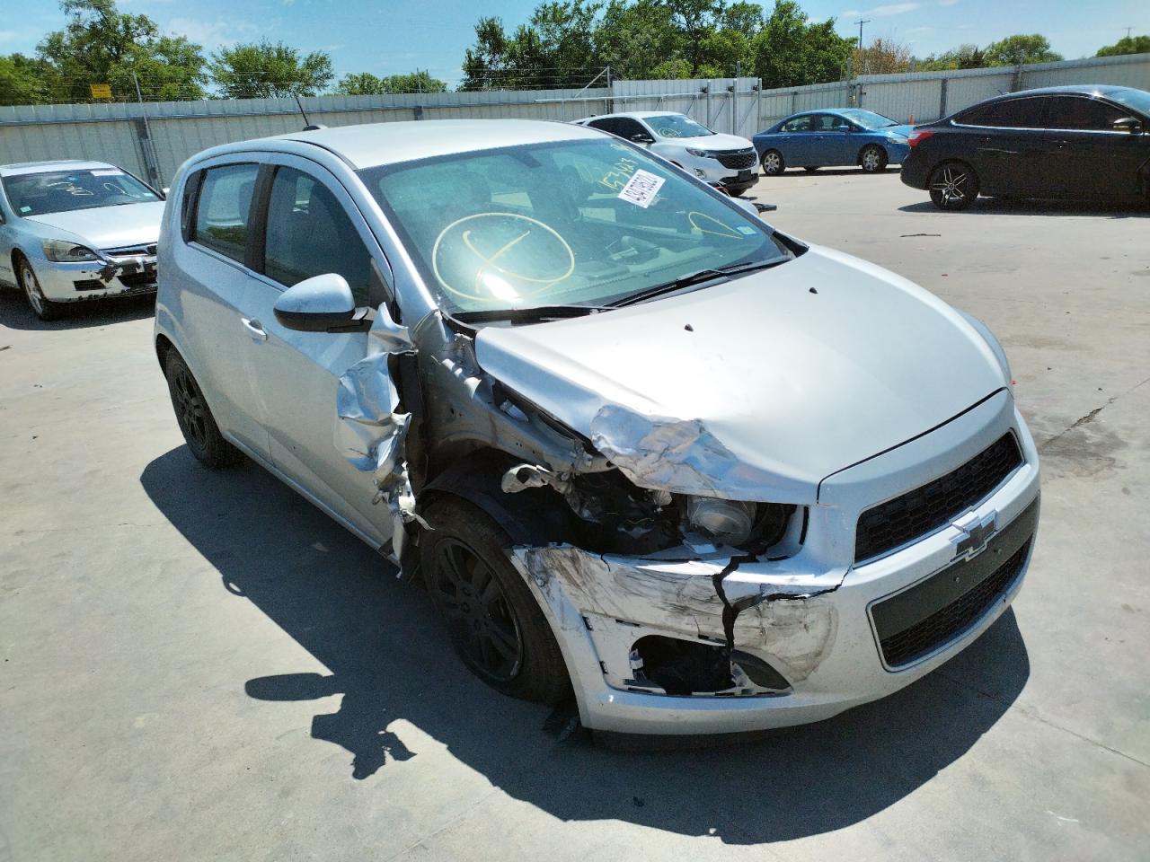 Photo 9 from auction – 2016 CHEVROLET SONIC LT with VIN 1G1JC6SH5G4153423