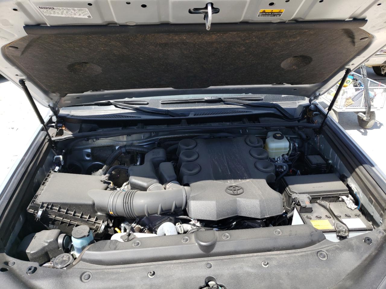 Photo 7 from auction – 2021 TOYOTA 4RUNNER SR with VIN JTEMU5JRXM5936325