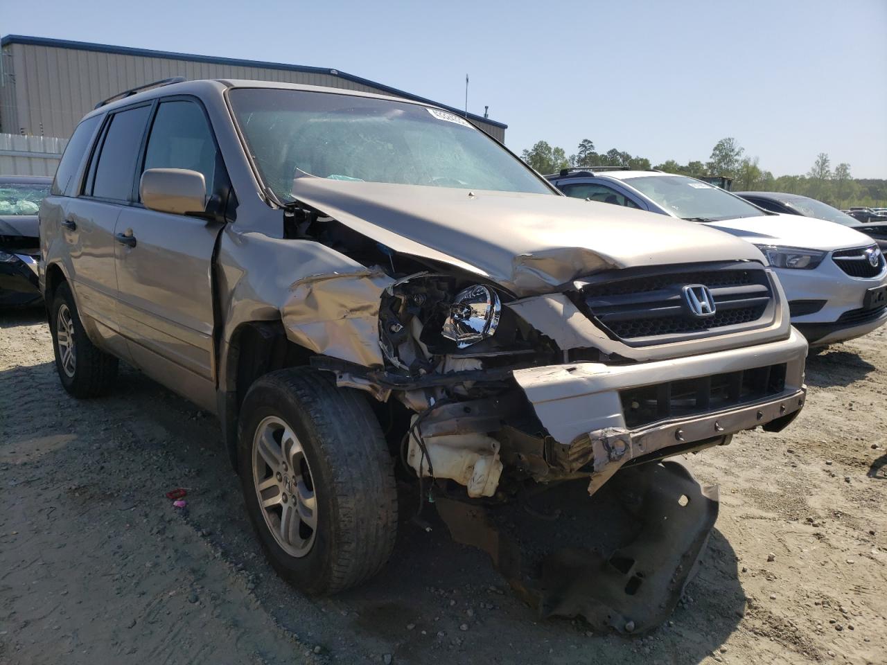 HONDA PILOT EXL 2004 with VIN 2HKYF18554H550598 - Photo from auction