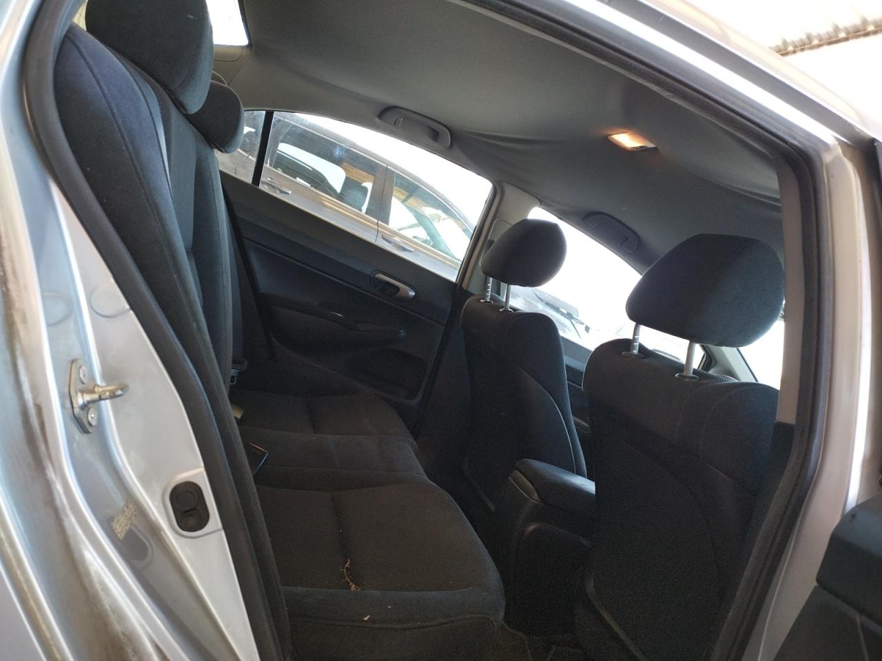 Photo 6 from auction – 2011 HONDA CIVIC LX-S with VIN 19XFA1F62BE009558