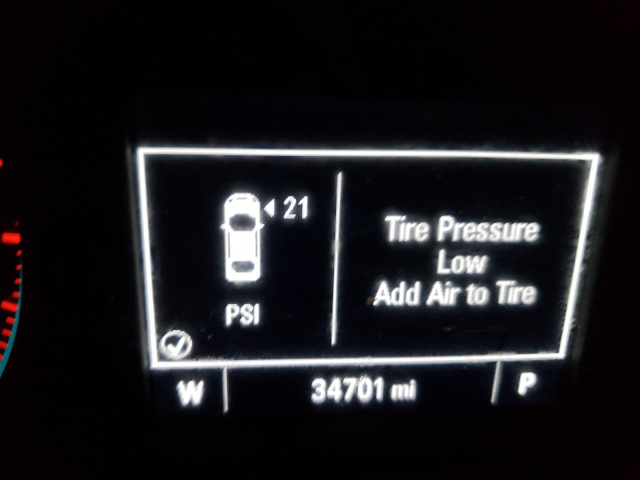 Photo 8 from auction – 2021 CHEVROLET MALIBU LT with VIN 1G1ZD5ST0MF061036