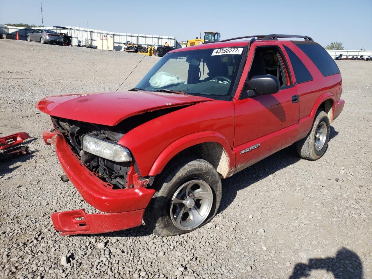 Фото 2 с аукциона – 2002 CHEVROLET BLAZER с VIN 1GNCS18W02K172565
