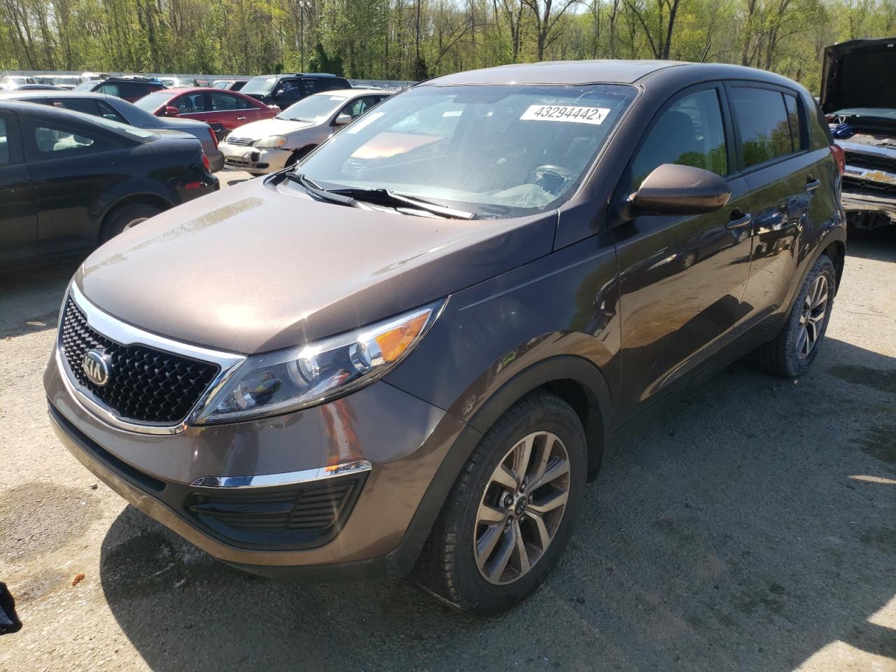 Photo 2 from auction – 2015 KIA SPORTAGE L with VIN KNDPB3AC3F7750432