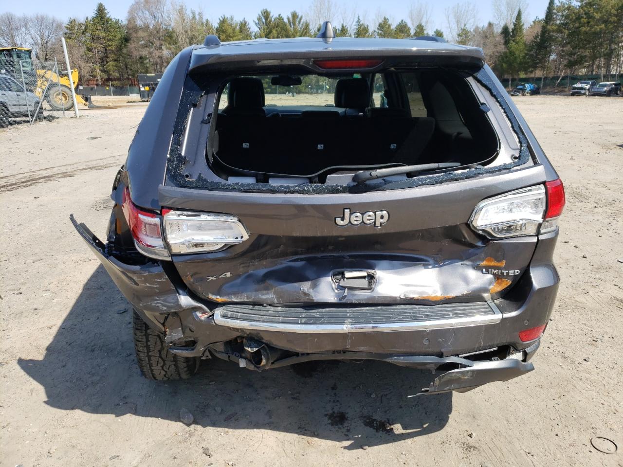 Photo 9 from auction – 2015 JEEP GRAND CHER with VIN 1C4RJFBGXFC680336