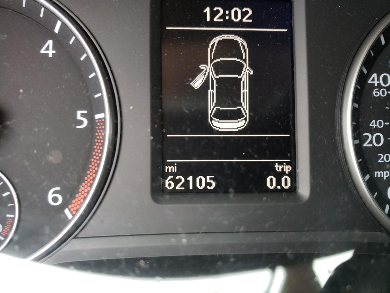 Photo 8 from auction – 2013 VOLKSWAGEN PASSAT with VIN 1VWBN7A35DC134791