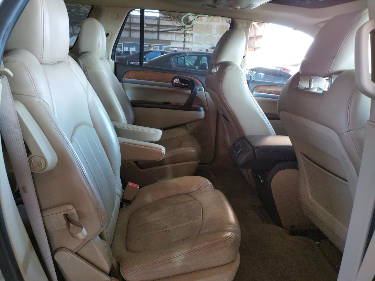 Photo 6 from auction – 2011 BUICK ENCLAVE CX with VIN 5GAKRBED4BJ230998