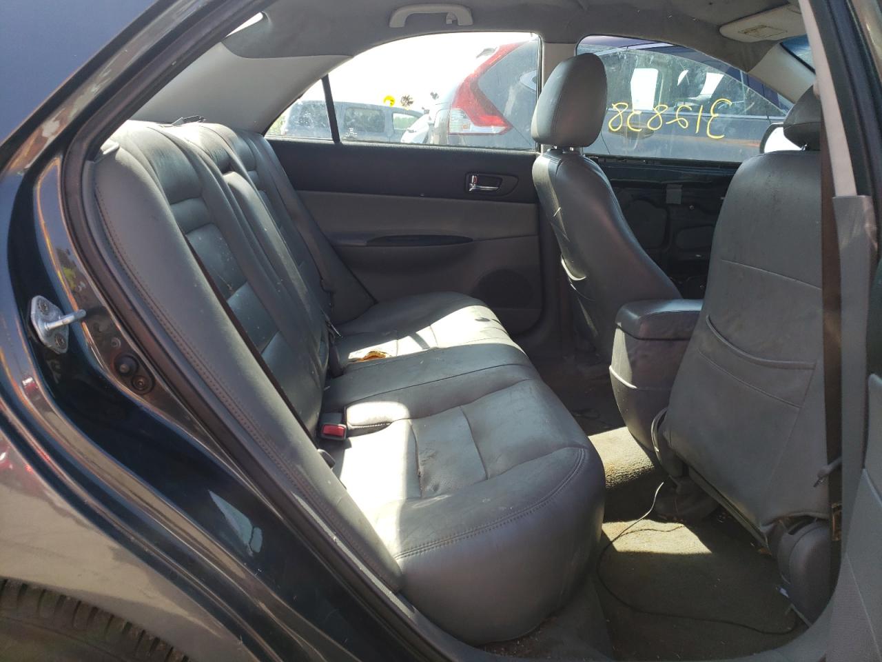 Photo 6 from auction – 2004 MAZDA 6 I with VIN 1YVFP80CX45N38058