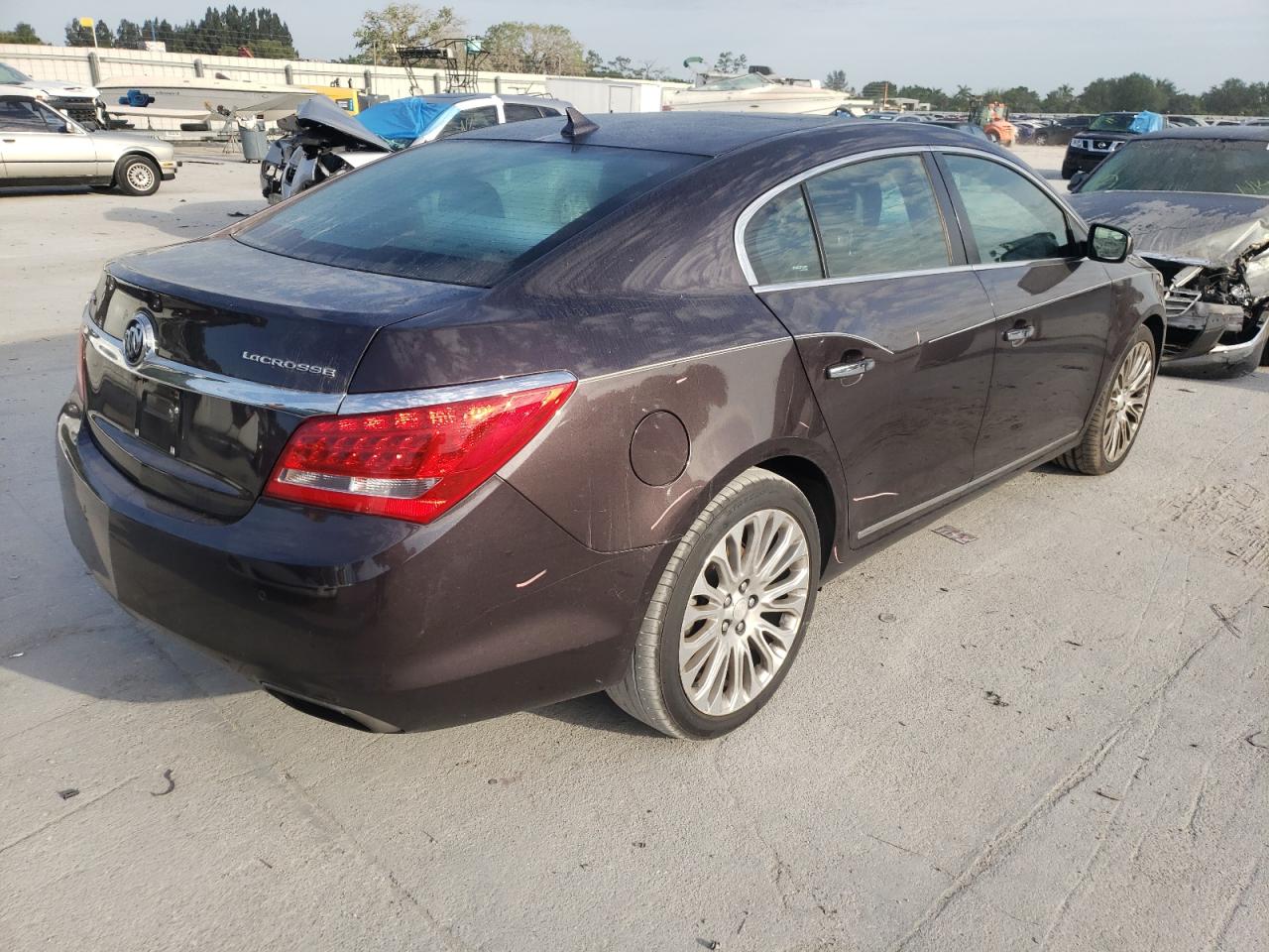 Photo 4 from auction – 2014 BUICK LACROSSE T with VIN 1G4GF5G35EF202116