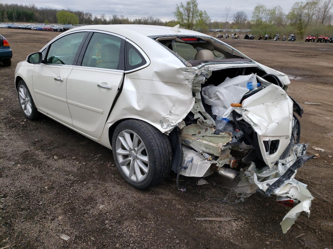 Photo 3 from auction – 2013 BUICK LACROSSE with VIN 1G4PR5SK1D4197044
