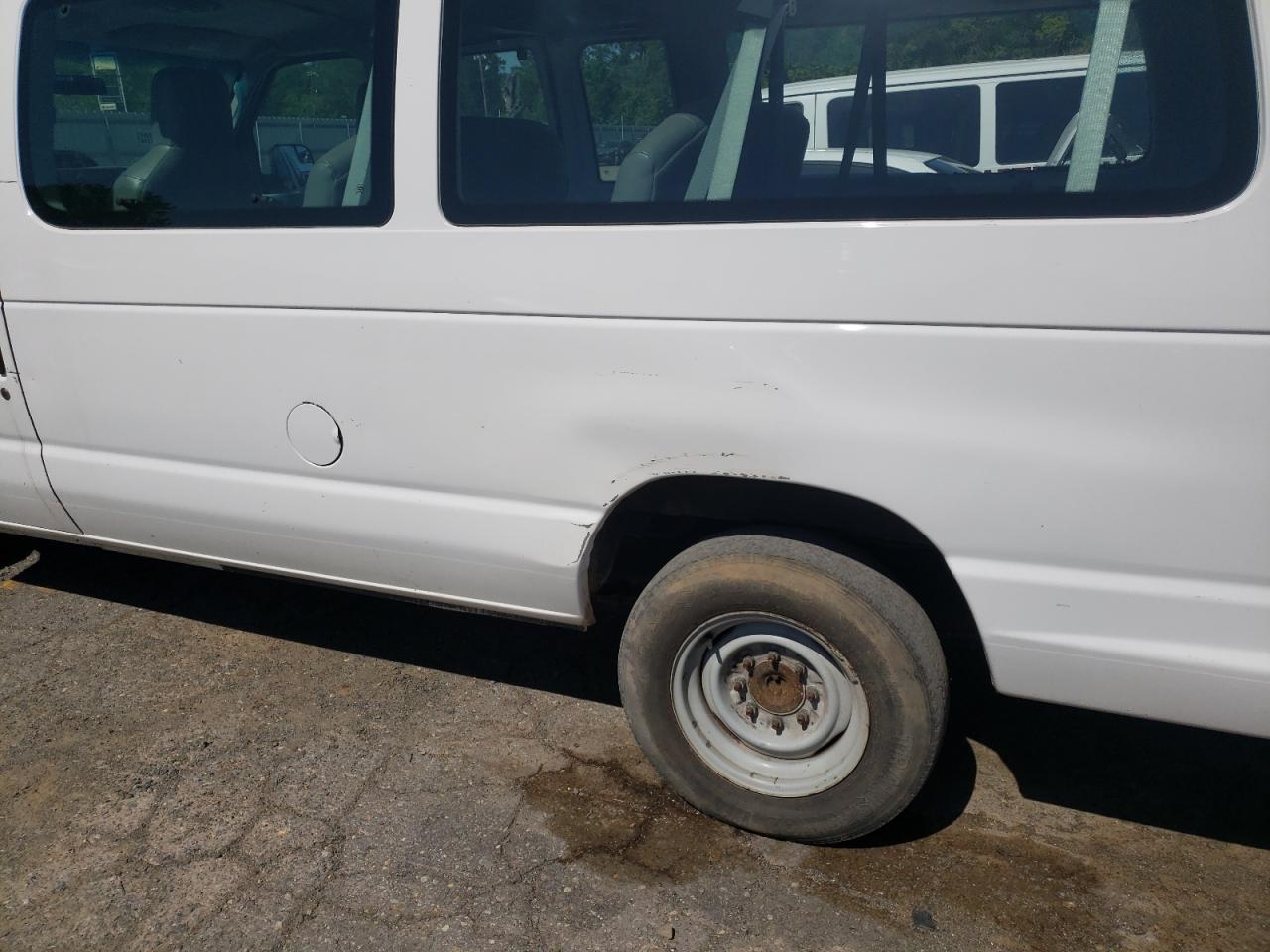 Photo 9 from auction – 2010 FORD ECONOLINE with VIN 1FBSS3BL6ADA81810