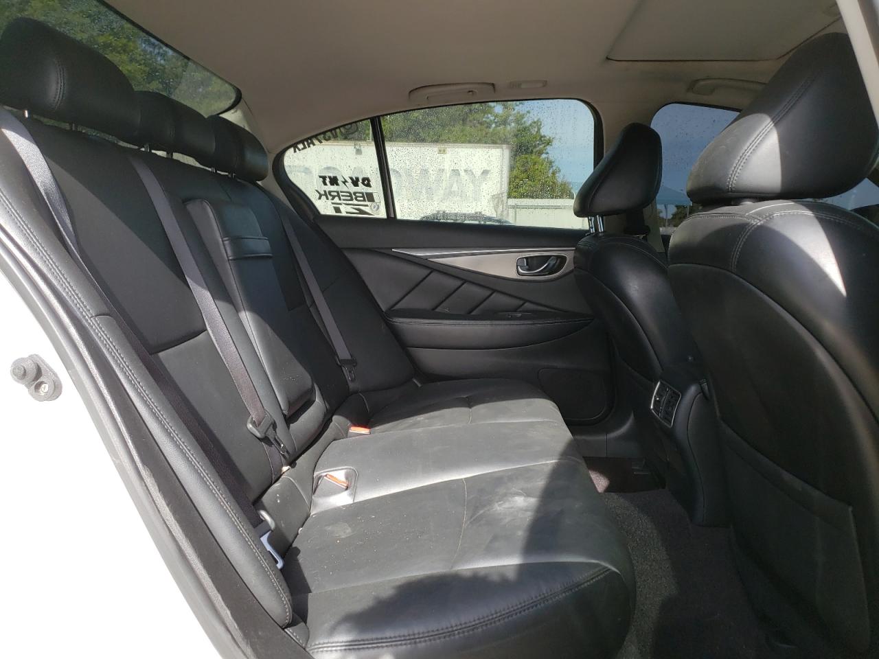 Photo 6 from auction – 2014 INFINITI Q50 BASE with VIN JN1BV7AP8EM691635