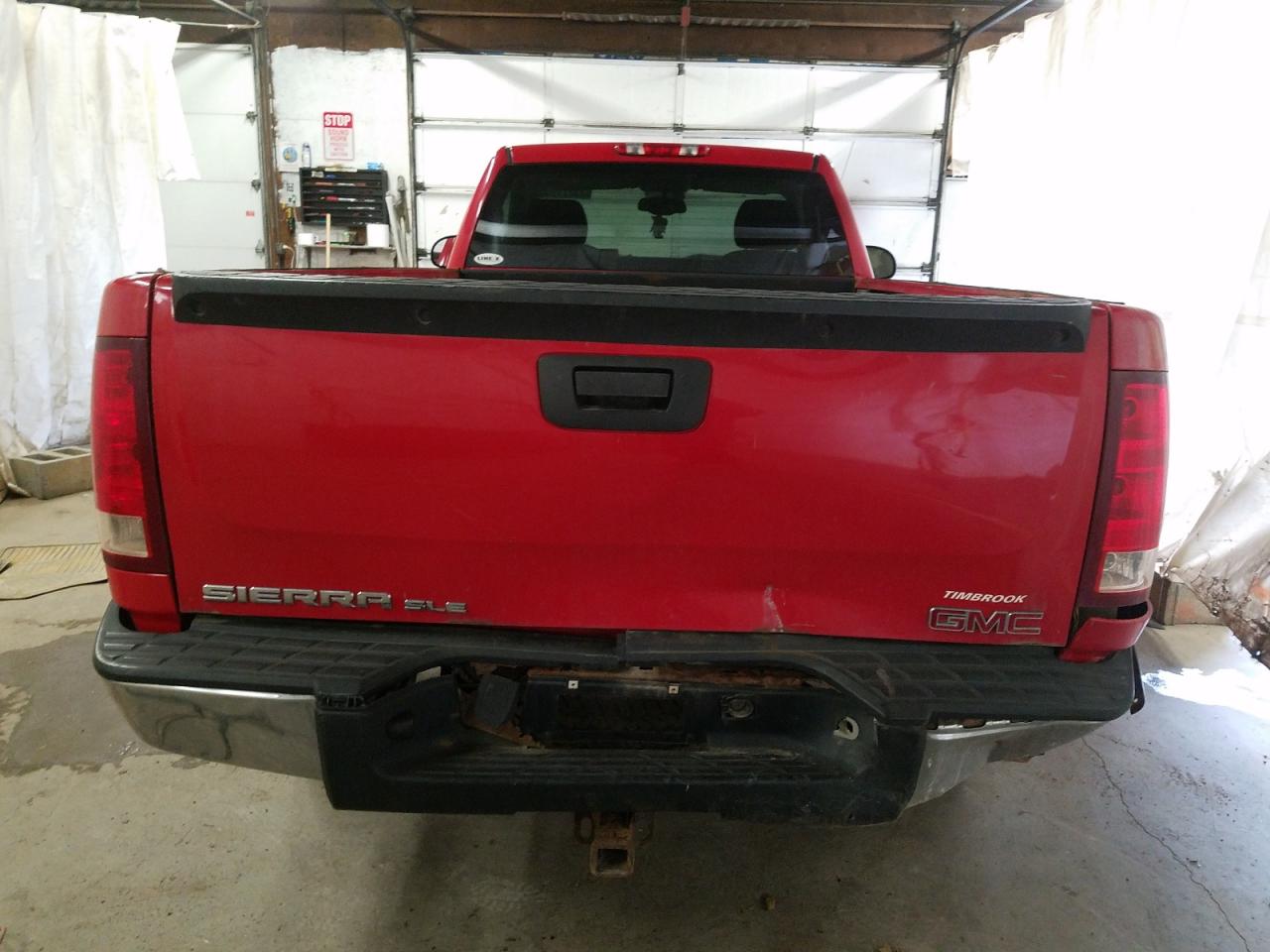 Photo 6 from auction – 2008 GMC SIERRA C15 with VIN 1GTEC14J28E106647