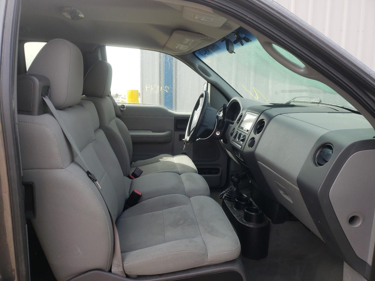 Photo 5 from auction – 2004 FORD F150 with VIN 1FTRX14W44NB31724