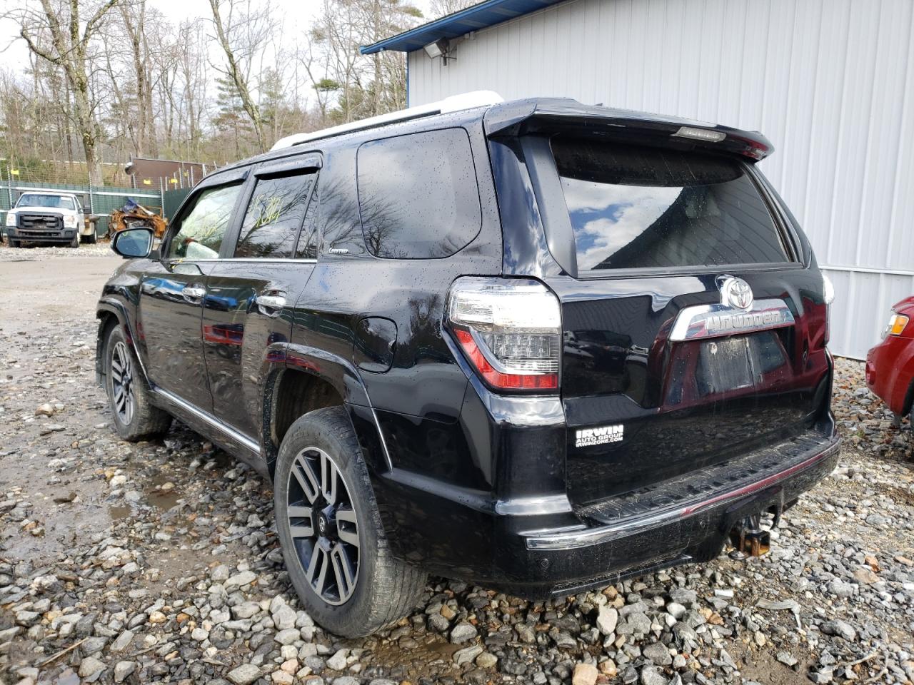 Photo 3 from auction – 2018 TOYOTA 4RUNNER SR with VIN JTEBU5JR3J5548002