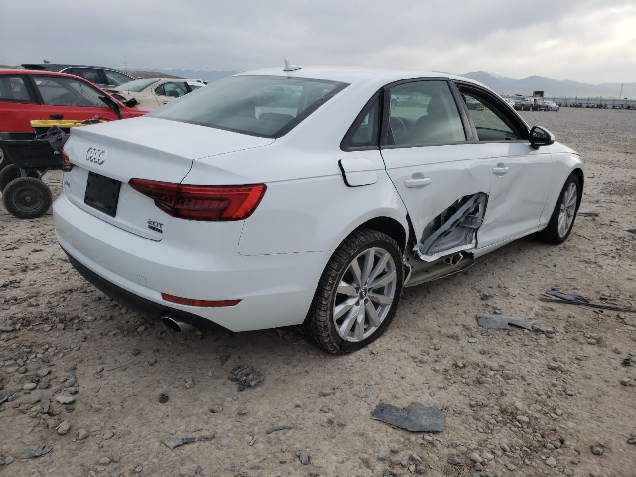 Photo 4 from auction – 2017 AUDI A4 PREMIUM with VIN WAUANAF48HN041185