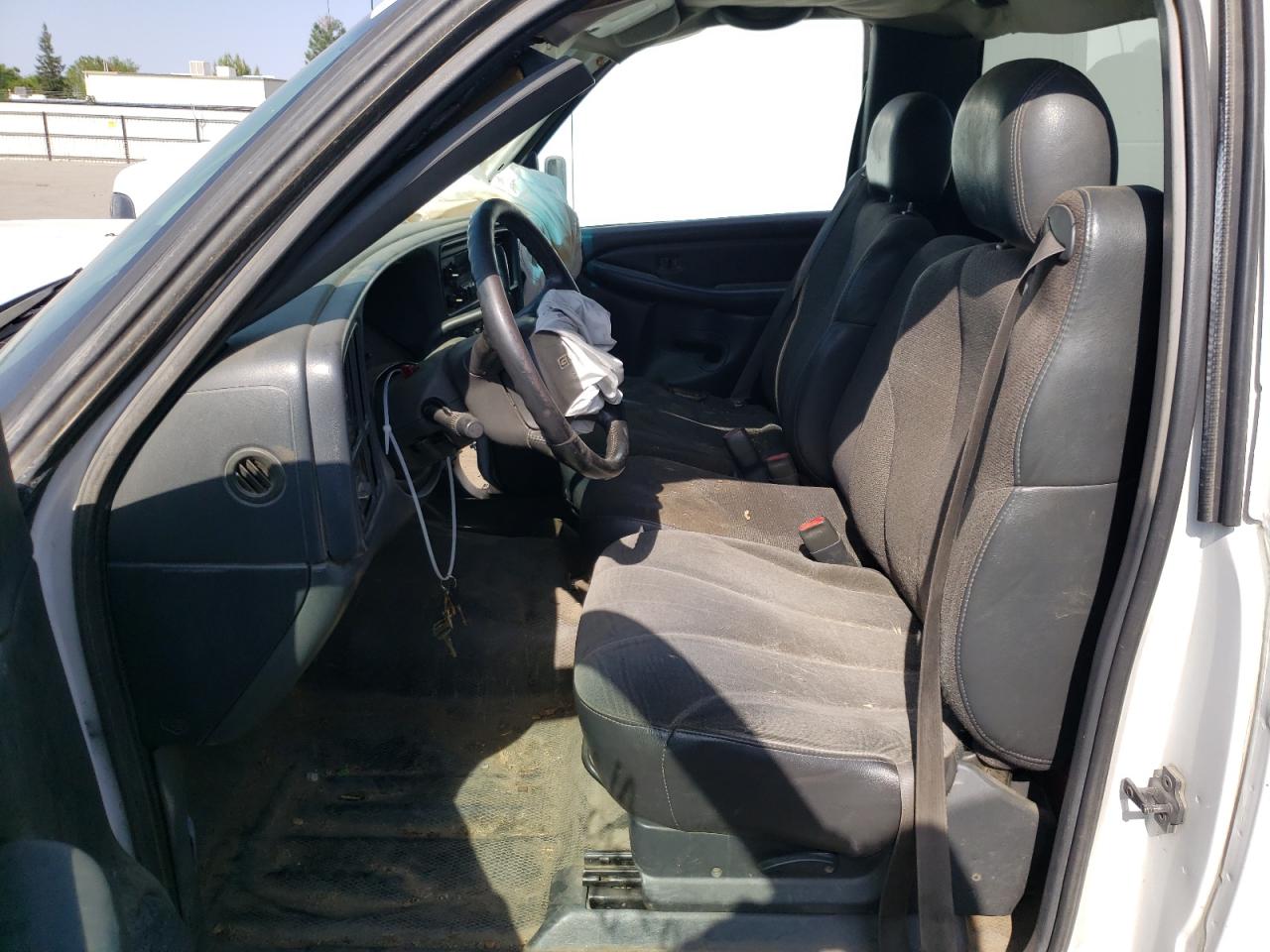 Photo 5 from auction – 2000 GMC NEW SIERRA with VIN 1GTEC14V8YE900507