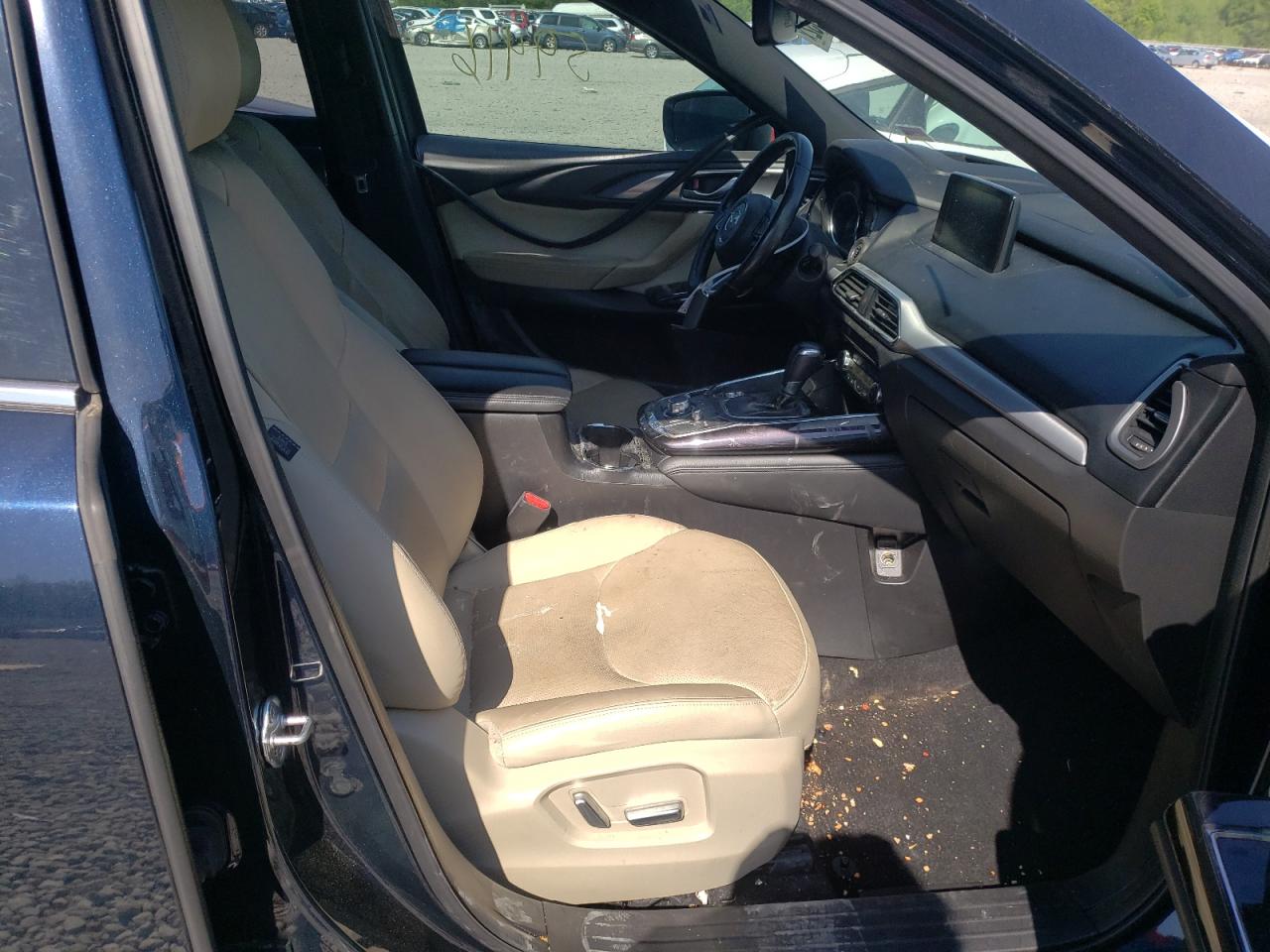 Photo 5 from auction – 2016 MAZDA CX-9 GRAND with VIN JM3TCBDYXG0105890