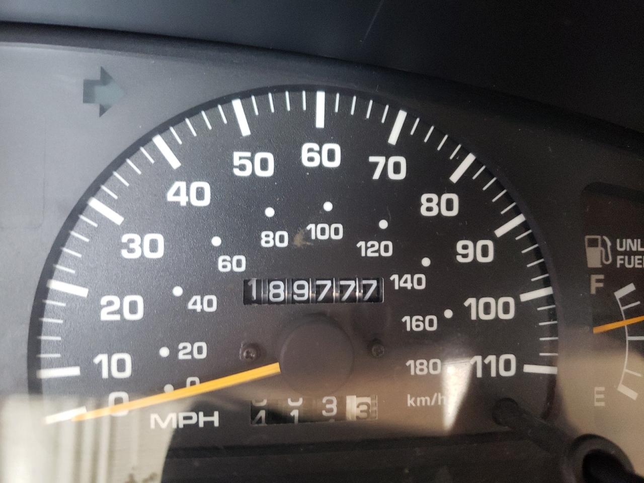 Photo 8 from auction – 1997 TOYOTA 4RUNNER SR with VIN JT3GN86R2V0030424