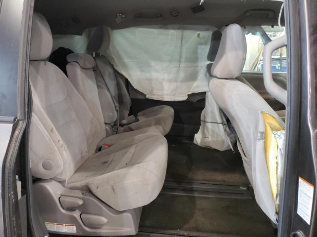 Photo 6 from auction – 2016 TOYOTA SIENNA LE with VIN 5TDKK3DC5GS719809