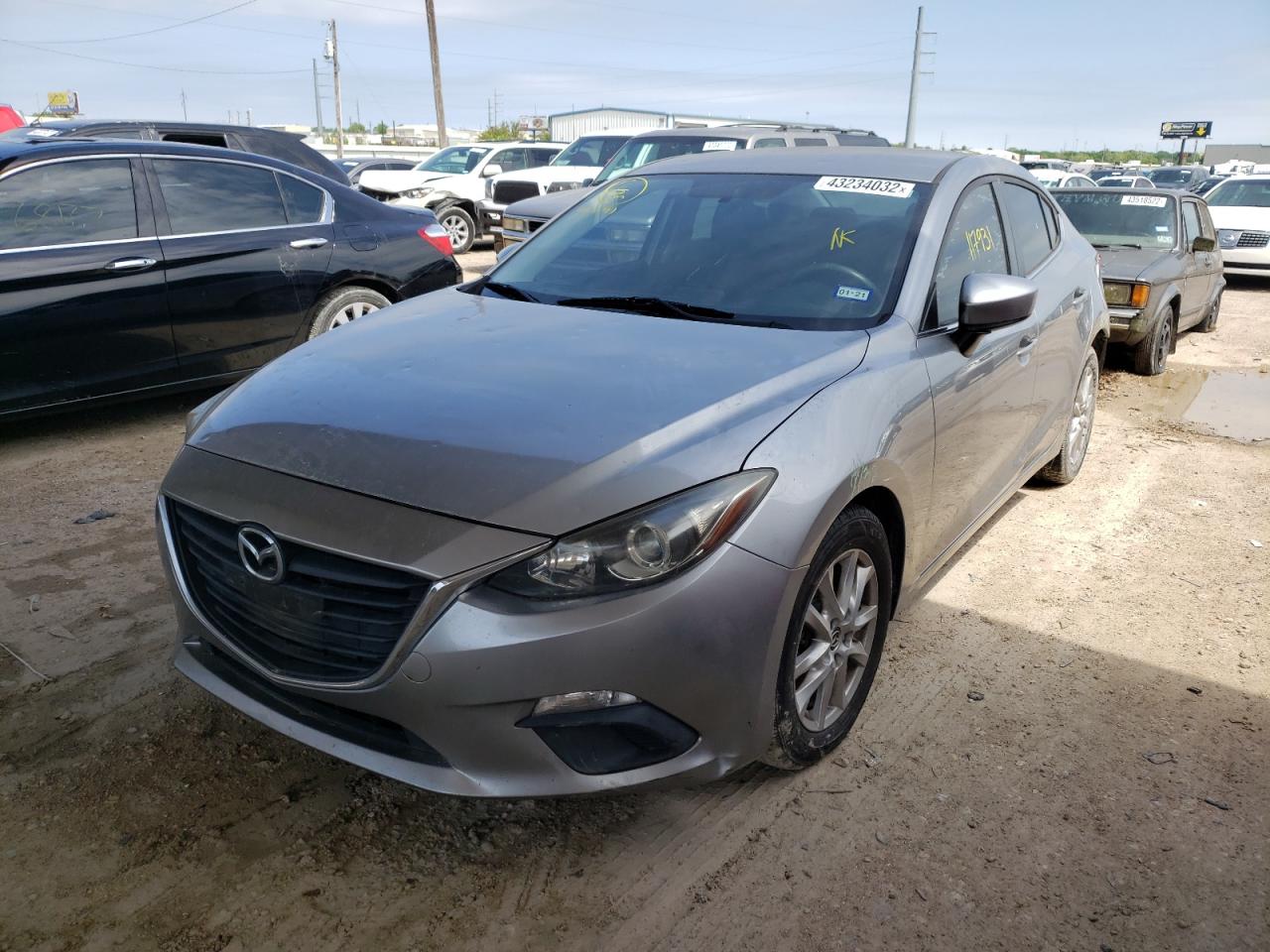 Photo 2 from auction – 2014 MAZDA 3 TOURING with VIN JM1BM1V71E1110291