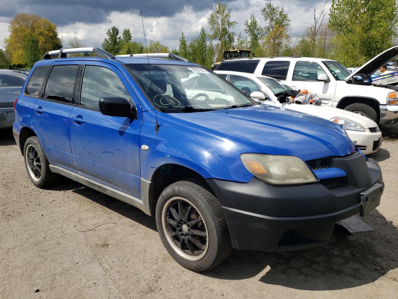 Photo 1 from auction – 2004 MITSUBISHI OUTLANDER with VIN JA4LZ31F54U065717