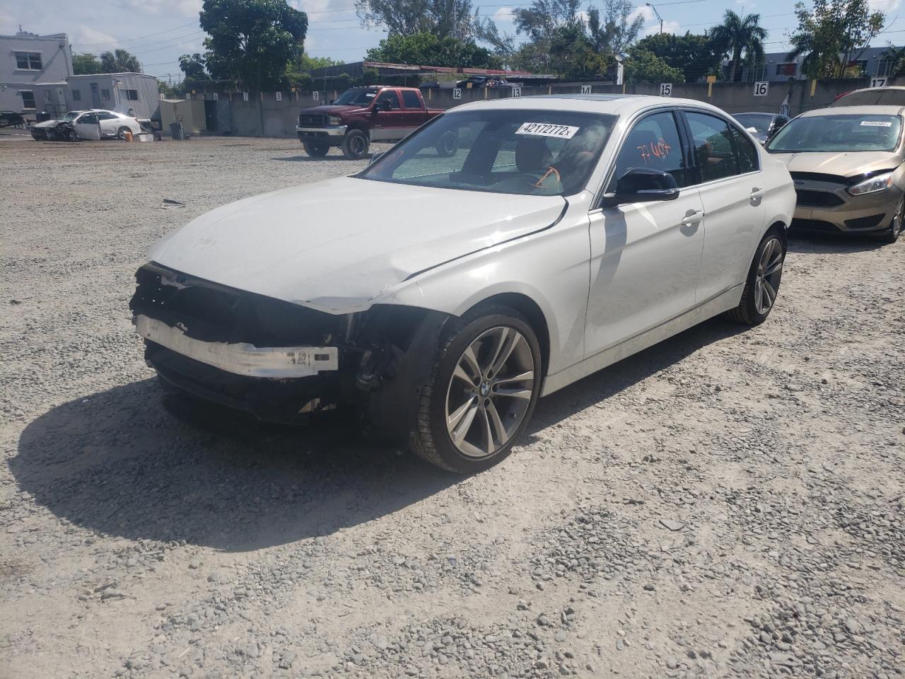Zdjęcie 2 z aukcji – 2015 BMW 335 I z VIN WBA3A9G52FNS65916