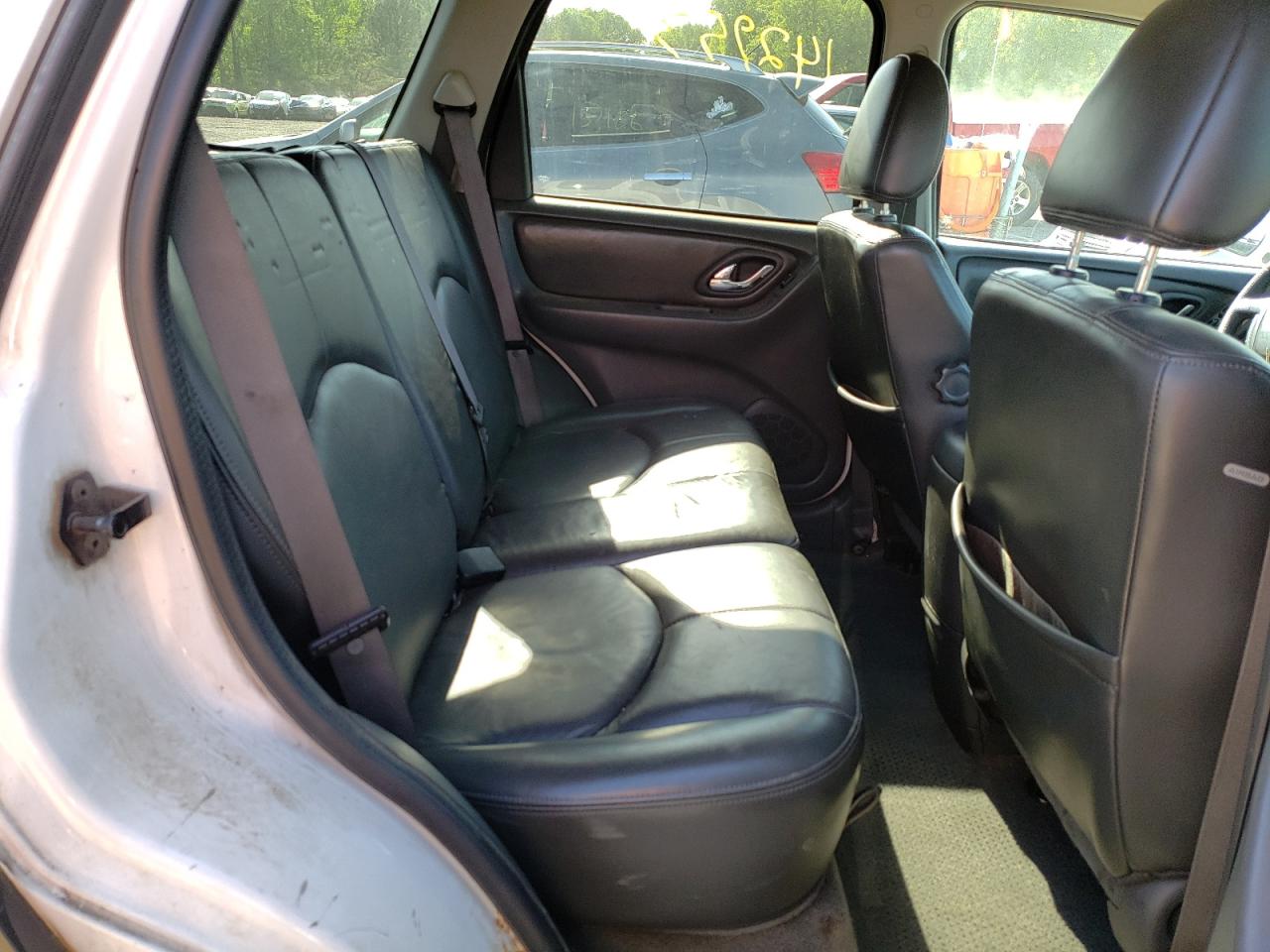 Photo 6 from auction – 2005 MAZDA TRIBUTE S with VIN 4F2CZ06185KM39834