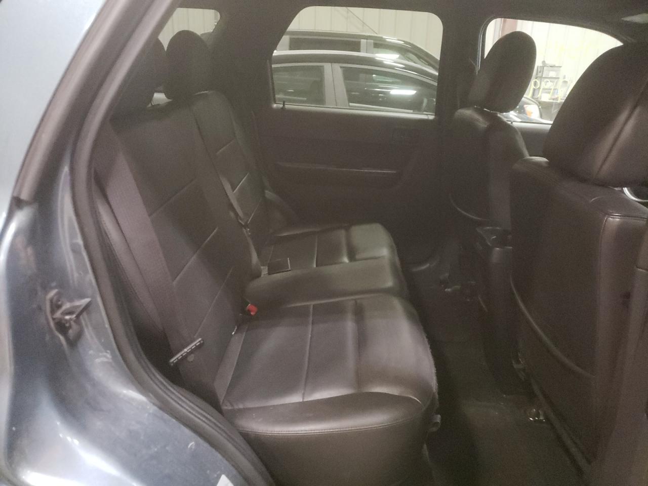 Photo 6 from auction – 2011 FORD ESCAPE XLT with VIN 1FMCU9DG0BKA27702