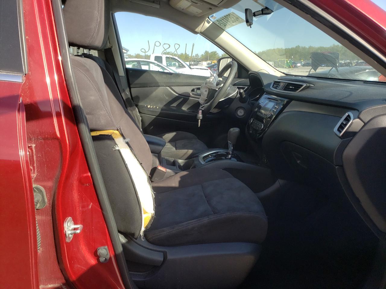 Photo 5 from auction – 2015 NISSAN ROGUE S with VIN KNMAT2MV5FP502600