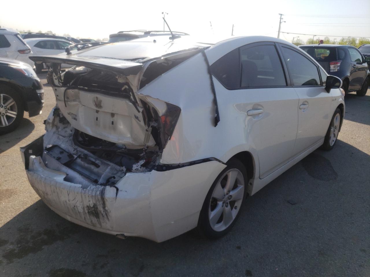 Photo 12 from auction – 2014 TOYOTA PRIUS with VIN JTDKN3DU0E1750346