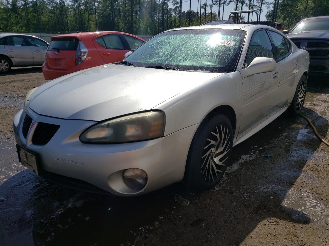 Photo 2 from auction – 2005 PONTIAC GRAND PRIX with VIN 2G2WP522951136175