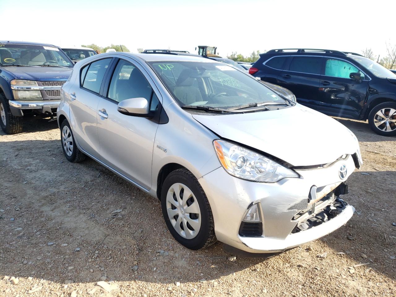 TOYOTA PRIUS C 2012 with VIN JTDKDTB31C1504917 - Photo from auction