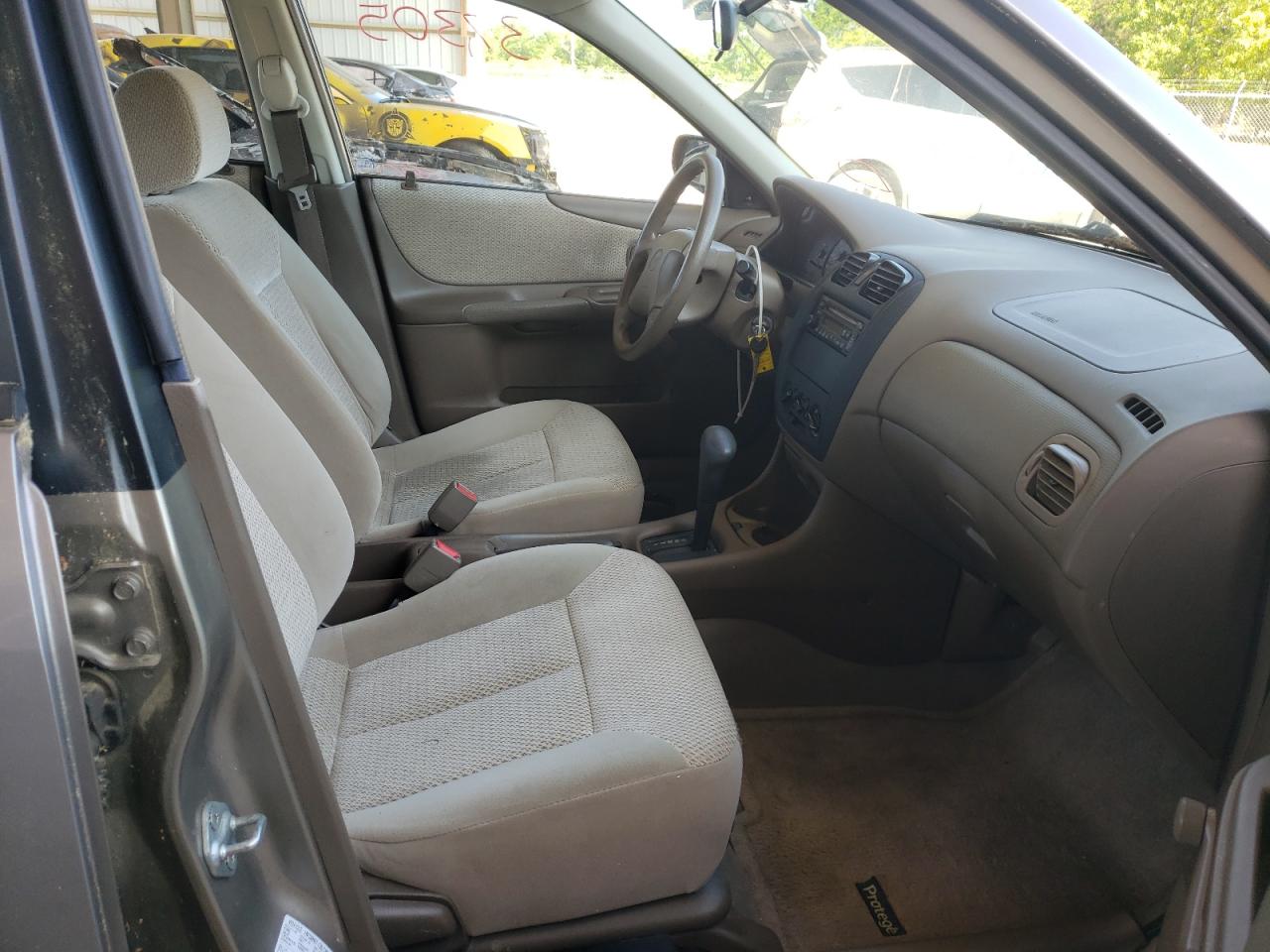 Photo 5 from auction – 1999 MAZDA PROTEGE DX with VIN JM1BJ2229X0130532