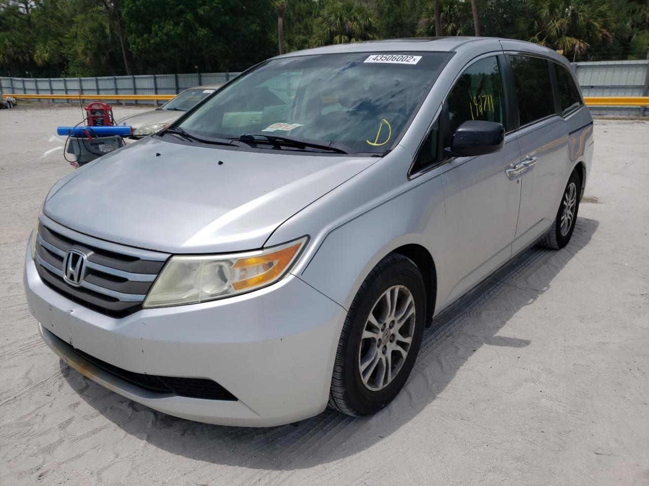 Photo 2 from auction – 2012 HONDA ODYSSEY EX with VIN 5FNRL5H62CB109487