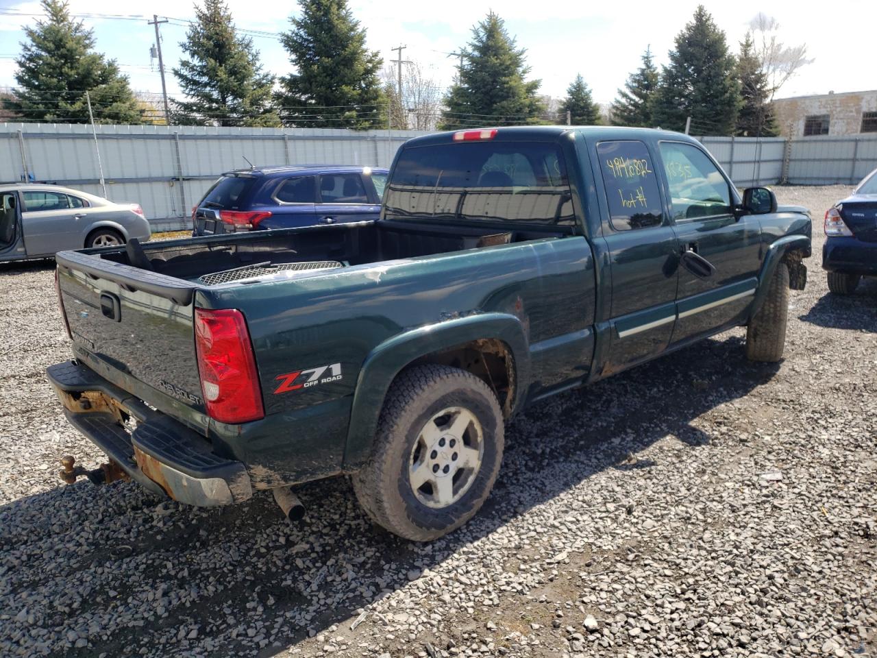 Photo 4 from auction – 2005 CHEVROLET SILVERADO with VIN 1GCEK19B45E152125