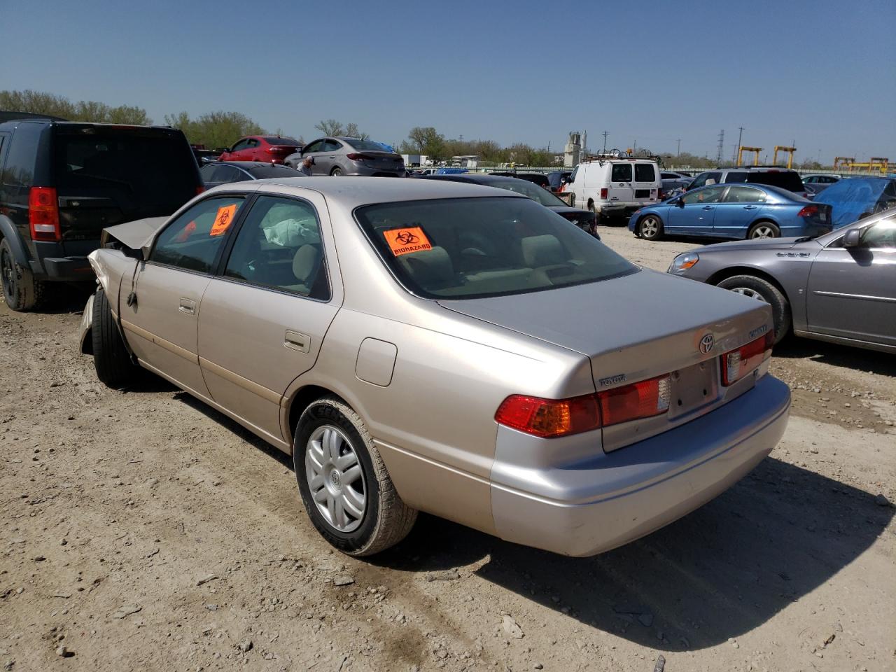 Photo 3 from auction – 2001 TOYOTA CAMRY LE with VIN 4T1BF22K61U967204