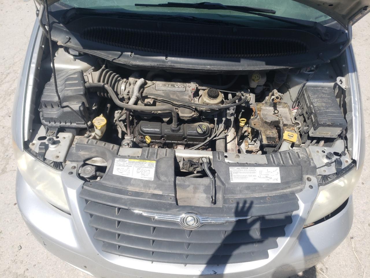Photo 7 from auction – 2007 CHRYSLER TOWN & COU with VIN 1A4GJ45R47B149935