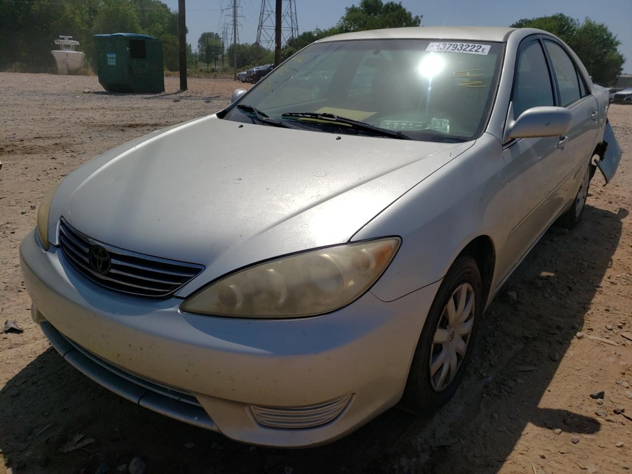 Photo 2 from auction – 2005 TOYOTA CAMRY LE with VIN JTDBE32K850304503