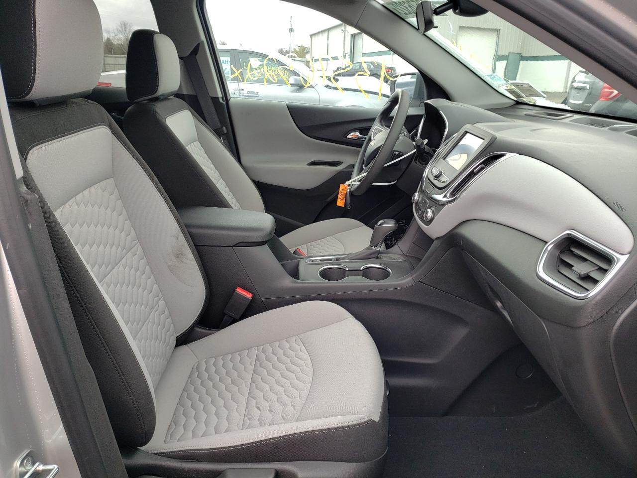 Photo 5 from auction – 2021 CHEVROLET EQUINOX LS with VIN 3GNAXHEV9MS108979