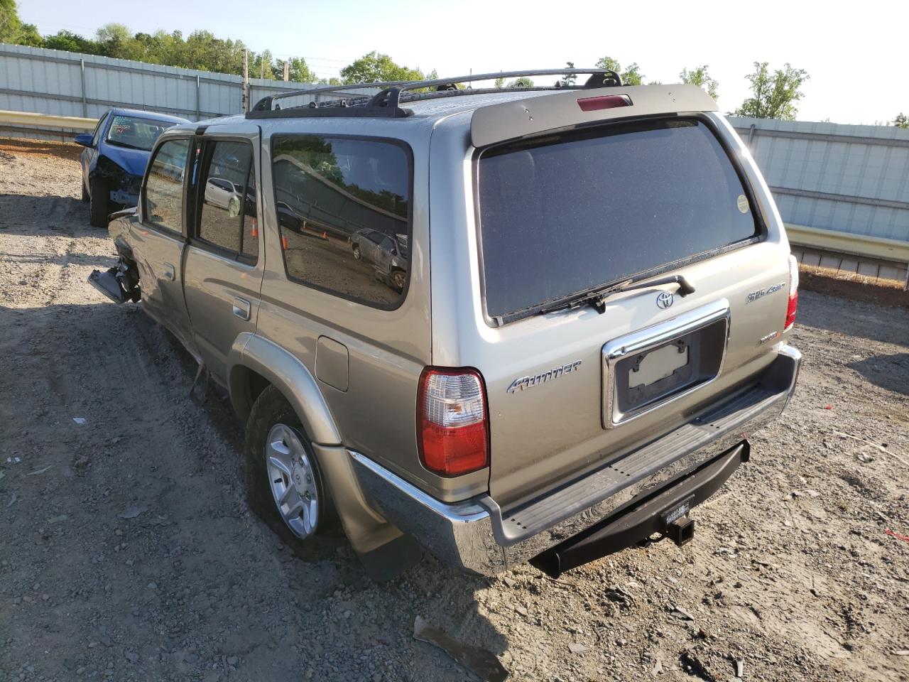 Photo 3 from auction – 2002 TOYOTA 4RUNNER SR with VIN JT3HN86R429076770
