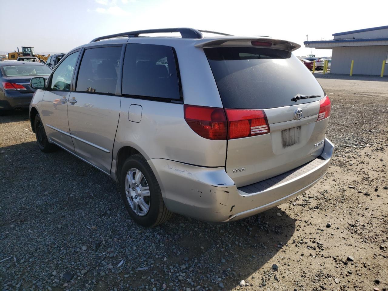 Photo 3 from auction – 2005 TOYOTA SIENNA CE with VIN 5TDZA23CX5S369636